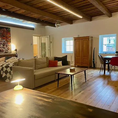 Phreude Loft *